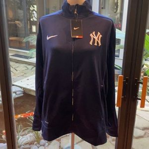 NWT Men’s Nike dri-fit Yankees jacket